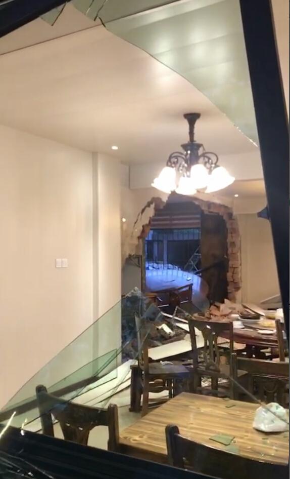 衢州龙游发生一起疑似燃爆事故 5人不同程度受伤